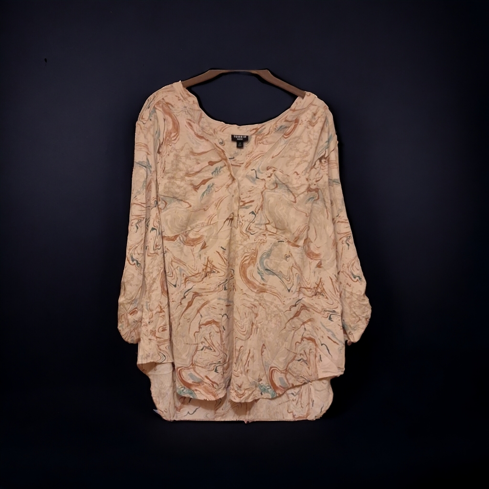 Torrid Harper marble print Harper Top Size 2
